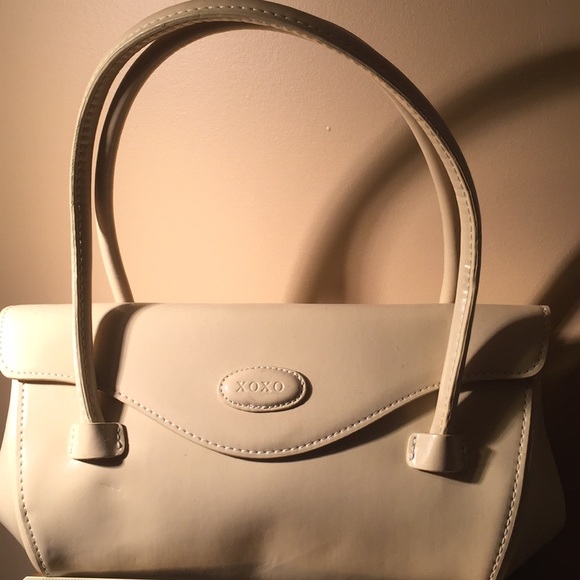 XOXO Handbags - XOXO Cream Color Small Purse